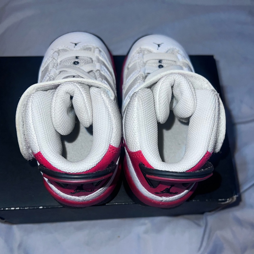 Jordan 6 Rings - Picture 2 of 5
